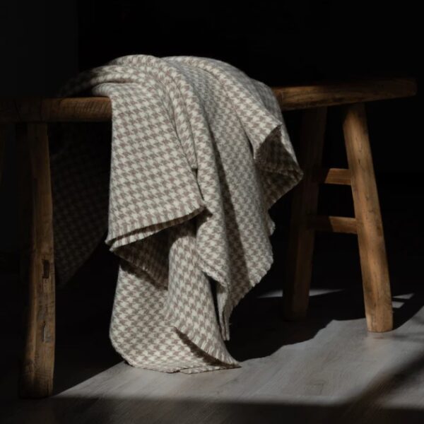 The 100% Canadian Blanket - Handcrafted by Macgee Cloth